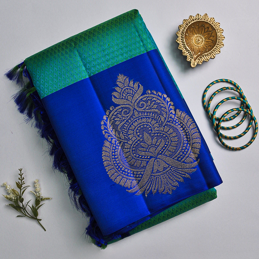 Parrot Green (Thatchai) Kanchipuram Silk Saree – Silk Thread Work with Deepam Border