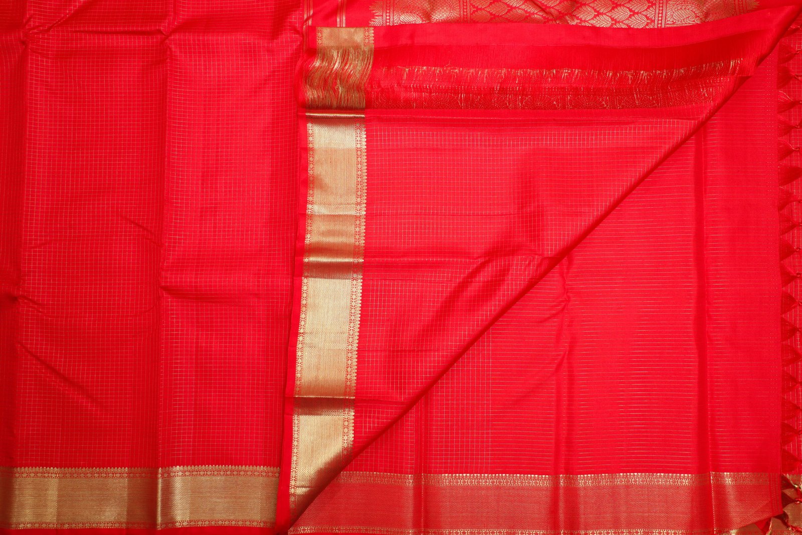 Tomato Red Kanchipuram Silk Saree – Ketti Gold Border with Zari Checks (Kattam) - Image 4