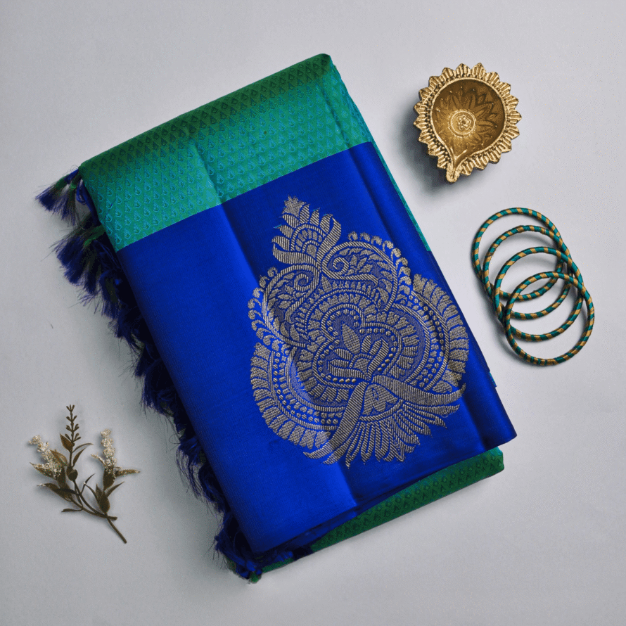 Parrot Green (Thatchai) Kanchipuram Silk Saree – Silk Thread Work with Deepam Border