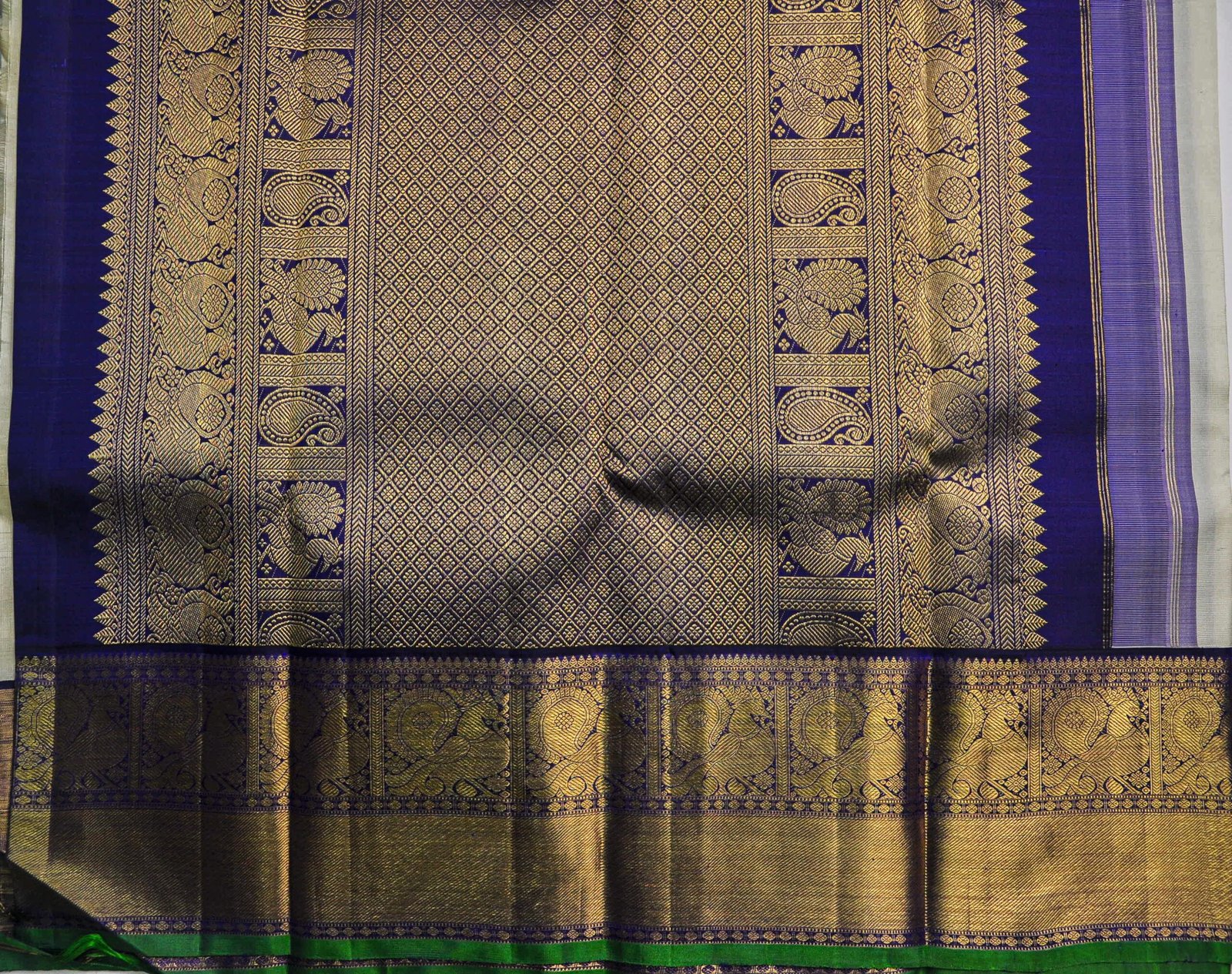 Off-White Kanchipuram Silk Saree – Zari Puttahs with Navy Blue Blouse - Image 2